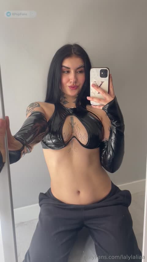 lalylaliaa - lalylaliaa_3743848400
